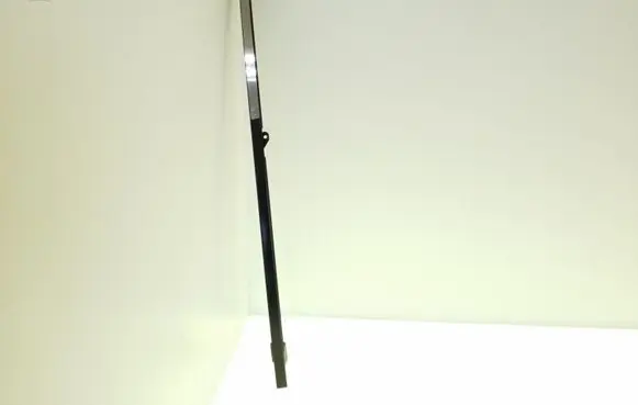 Toyota Camry Front door window/glass frame 