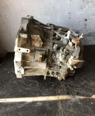Toyota Avensis T250 Manual 6 speed gearbox XYZTE K020610254