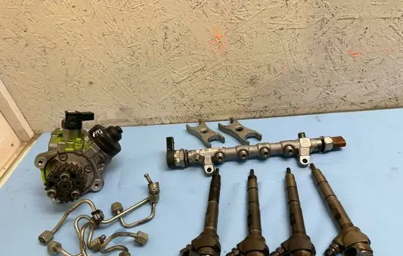 Audi A4 S4 B8 8K Fuel injection system set 03L130277J 03L130755AC 03L130089Q