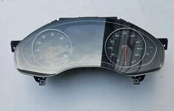 Audi A6 C7 Speedometer (instrument cluster) 4G8920985N