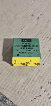 Volvo S70 V70 V70 XC Light relay 895166000 3523200