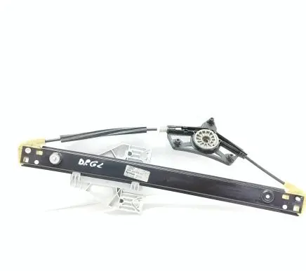 Rear window lifting mechanism without motor