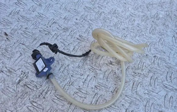 Mercedes-Benz GLE (W166 - C292) Airbag deployment crash/impact sensor A1669059402