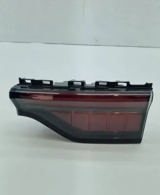 Jeep Grand Wagoneer Tailgate rear/tail lights 68342262AA 091650AM 10S3760