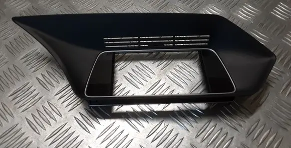 Mercedes-Benz E W212 Radio/GPS head unit trim A2126802036