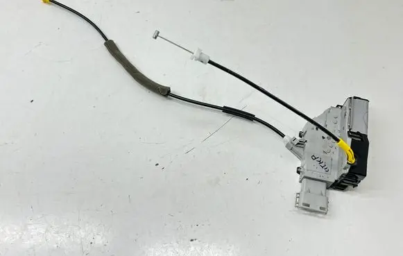 Citroen Jumpy Front door lock 9681335980 40517150