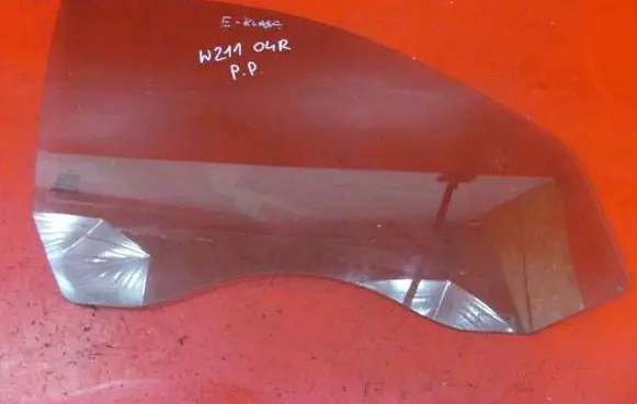 Mercedes-Benz E W211 Front door window glass four-door 43R001025 AS2