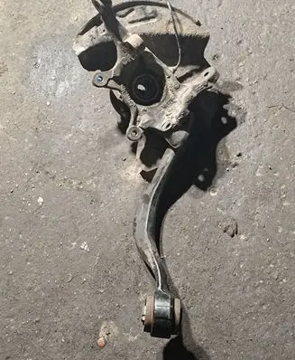 BMW X5 E53 Front wheel hub spindle knuckle