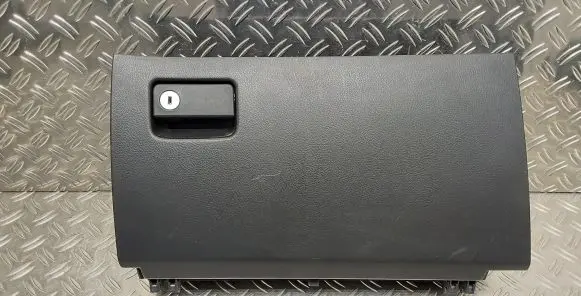 Toyota RAV 4 (XA30) Glove box 5555042040 5555042080