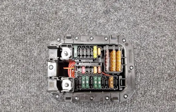 Mercedes-Benz GLC X253 C253 Fuse module A2225403150 1734042279 19254000003