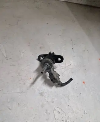 Opel Vivaro Turbo solenoid valve