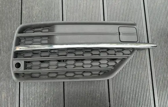 Volvo XC90 Front bumper lower grill 31383442