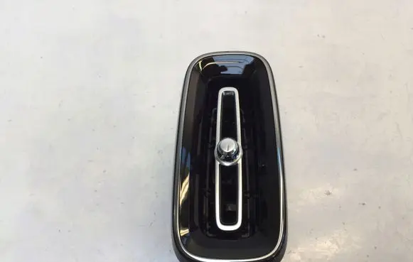 Volvo XC40 Dashboard side air vent grill/cover trim 31442625
