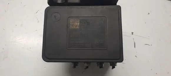 Volkswagen PASSAT B8 ABS Pump 3Q0907379F 3Q0614517F