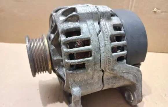 Audi A4 S4 B5 8D Generator/alternator 058903016 0123311022