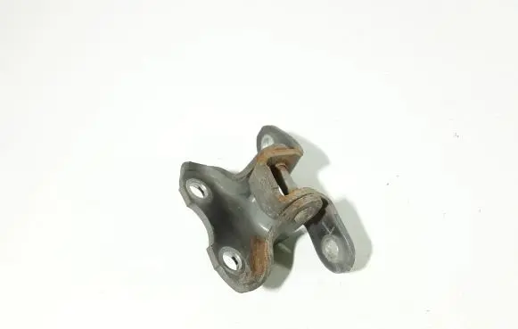 Toyota Yaris Front door lower hinge 