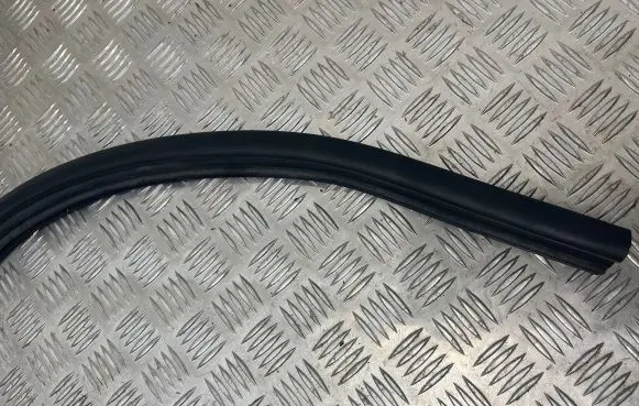 Audi A6 S6 C8 4K Engine compartment rubber 4k0823723