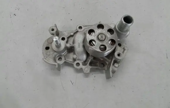 Renault Twingo I Water pump 