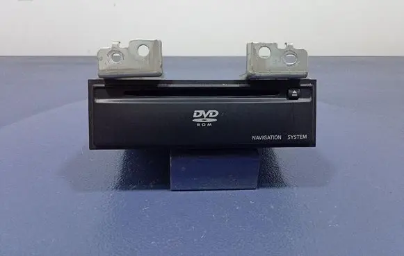 Nissan Maxima A34 Radio/CD/DVD/GPS head unit 25915CB804