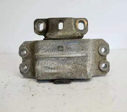 Volkswagen Golf VI Engine mount bracket 1K0199555