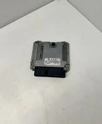 Volkswagen PASSAT B6 Engine control unit/module 06J906026AG 0261201964