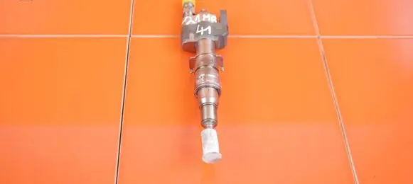 BMW 1 E81 E87 Fuel injector 758904808 21MB41 109