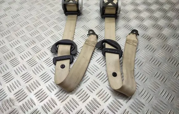 Volkswagen Touareg II Rear seatbelt 306709399U05AE 306709499U05AE 7N0857737DE