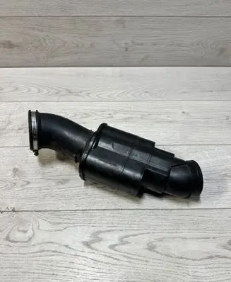 BMW 5 F10 F11 Air intake duct part 7612094 1069092S01 13717612094