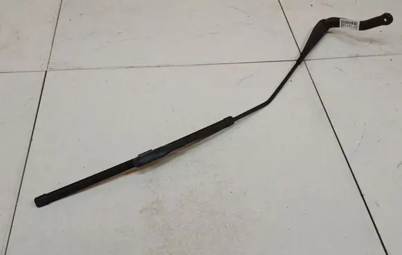 Opel Corsa D Front wiper blade arm 13182326