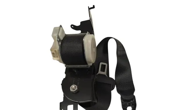 Subaru Outback (BS) Rear seatbelt 