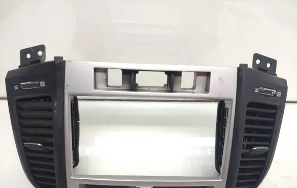Hyundai Santa Fe Dash center air vent grill 974202B000 3L4S41