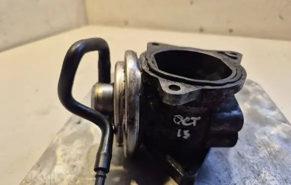 Skoda Octavia Mk2 (1Z) EGR valve 749603D 008515033