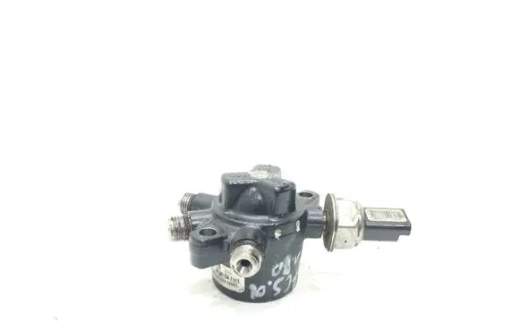 Ford Focus Fuel distributor 4M5Q9D280DA