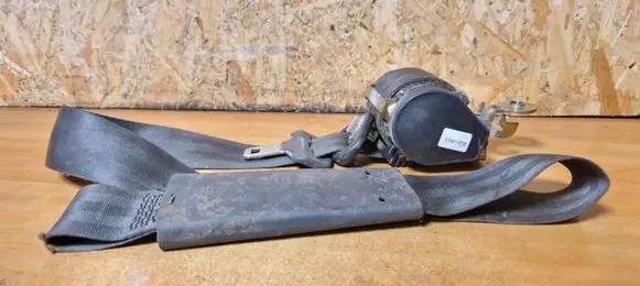 Renault Megane II Front seatbelt 8200077345