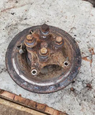 Mazda 6 Rear wheel hub spindle/knuckle 