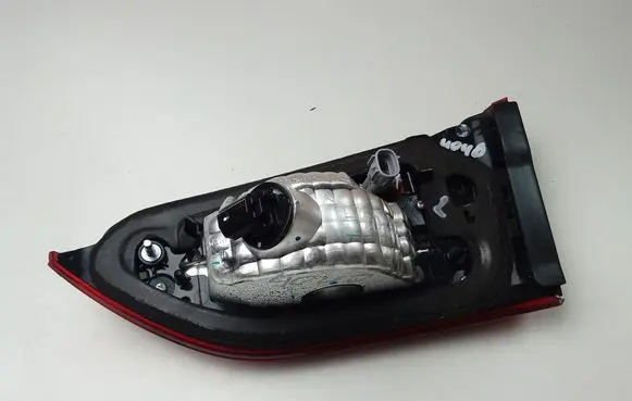 Mazda 6 Tailgate rear/tail lights 22665044