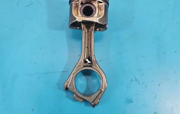 Land Rover Evoque I Piston IMPRK1557005