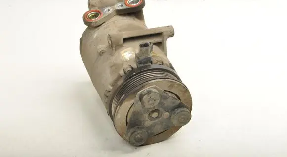 Ford Focus C-MAX Air conditioning (A/C) compressor (pump) 3M5H19D629RF