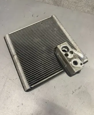 Air conditioning (A/C) expansion valve