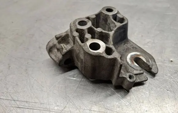 Ford Galaxy Engine mounting bracket 6M516030BA