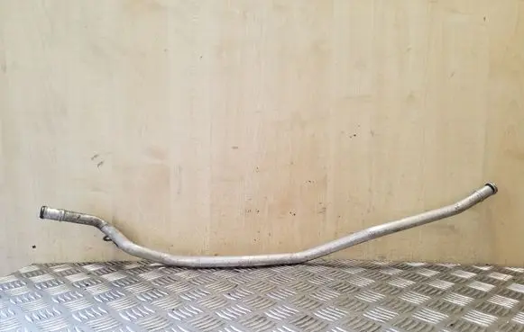 Volkswagen Touareg I Engine coolant pipe/hose