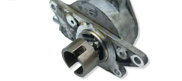 Toyota GT 86 Vacuum pump 