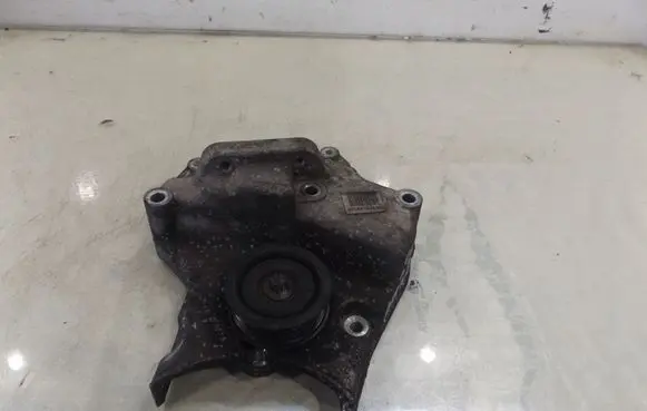 Opel Astra H Engine mounting bracket