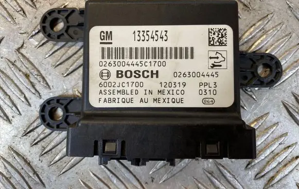 Opel Astra J Parking PDC control unit/module 13354543 6002JC1700 120319