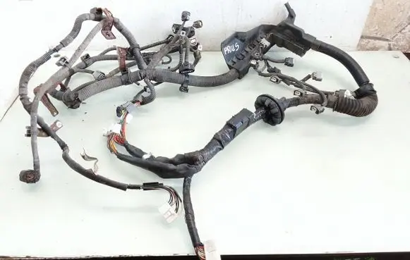 Toyota Prius (NHW20) Engine installation wiring loom 8212147070B