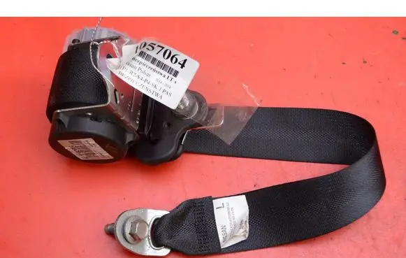 Nissan Pulsar Front seatbelt 627818200C