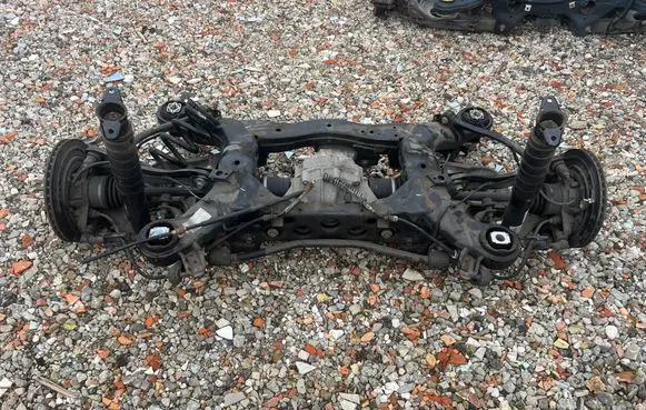 Jeep Grand Cherokee Rear axle beam with reductor 