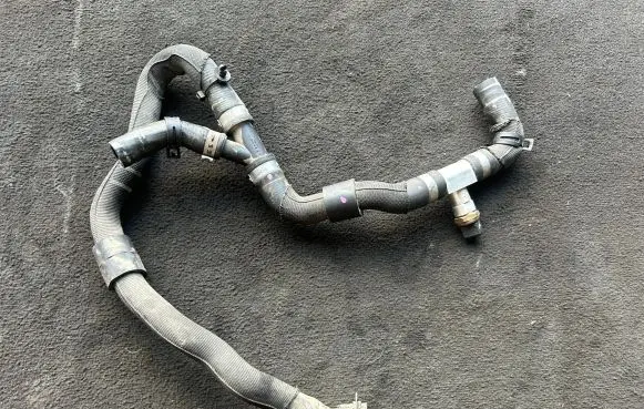 BMW X6 E71 Engine coolant pipe/hose 7512727 1433076