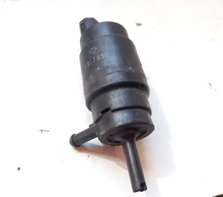 BMW 5 E34 Windscreen/windshield washer pump 1377830