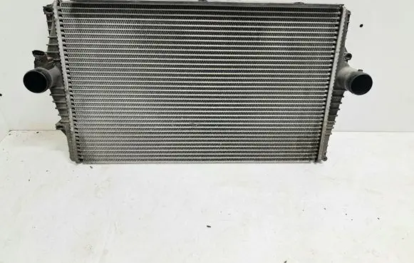 Volvo V70 Intercooler radiator